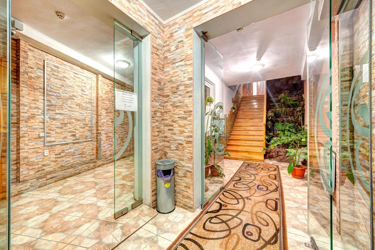 Hotel Zvezda Киев Екстериор снимка